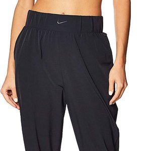 NWT Nike Women's Bliss Luxe Training Pants